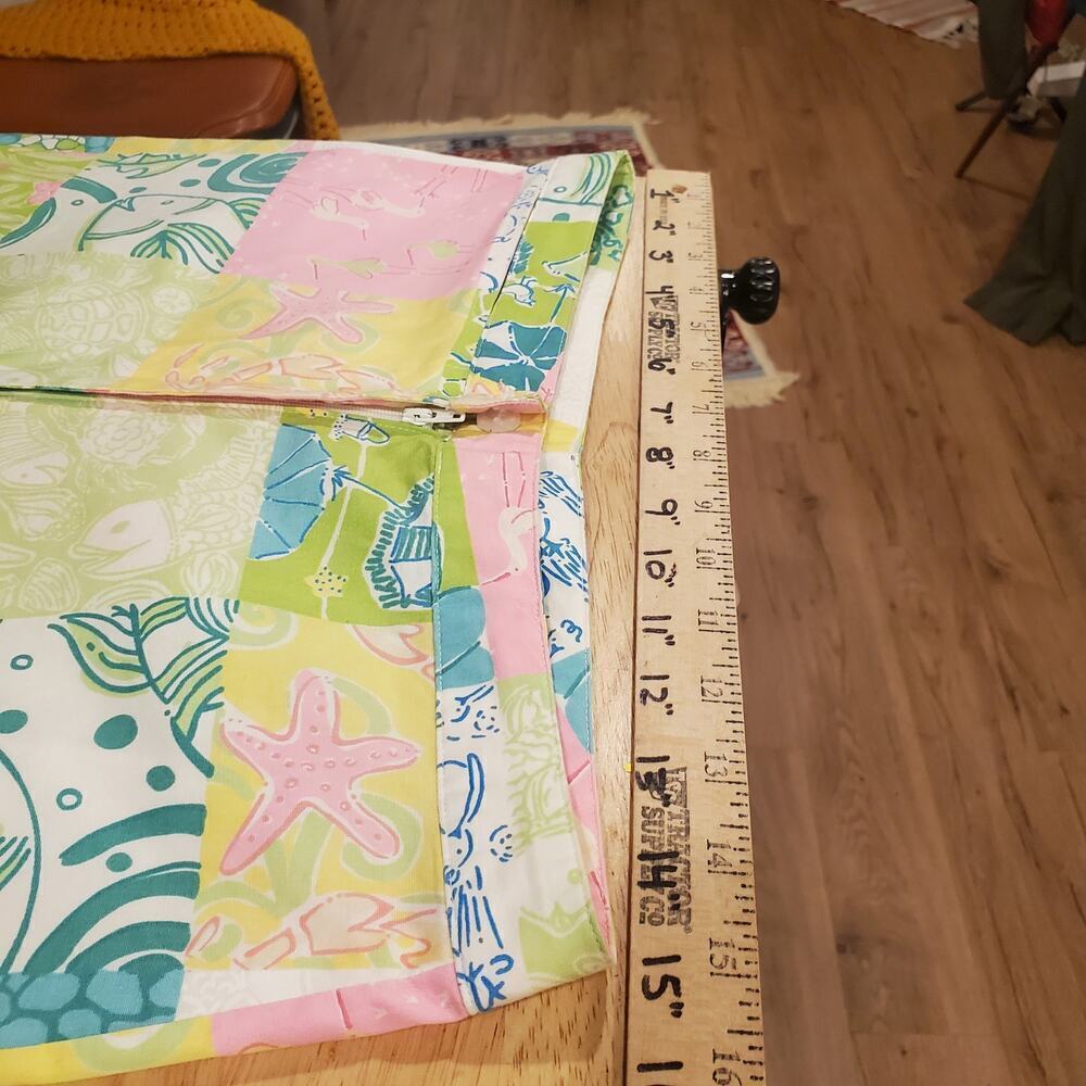 Lilly Pulitzer Pastel chef's blend patch Print  Straight Leg Pants Size 4 - Picture 3 of 6